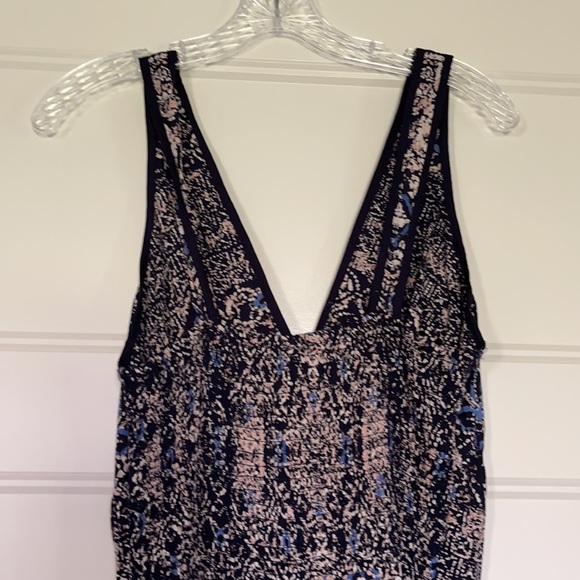 Angie V-Neck Sleeveless Maxi Dress Women’s Medium Navy/Beige - Picture 11 of 14